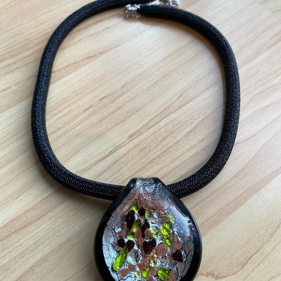 Genuine Murano Italian Glass Pendant - Picture 4 of 8